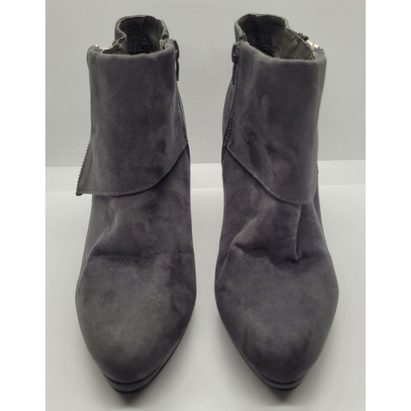 Madeline Shoes - Madeline Boots  Suede Ankle Womens SZ 7M 3.5" Heel Grey Accent Zipper Silver